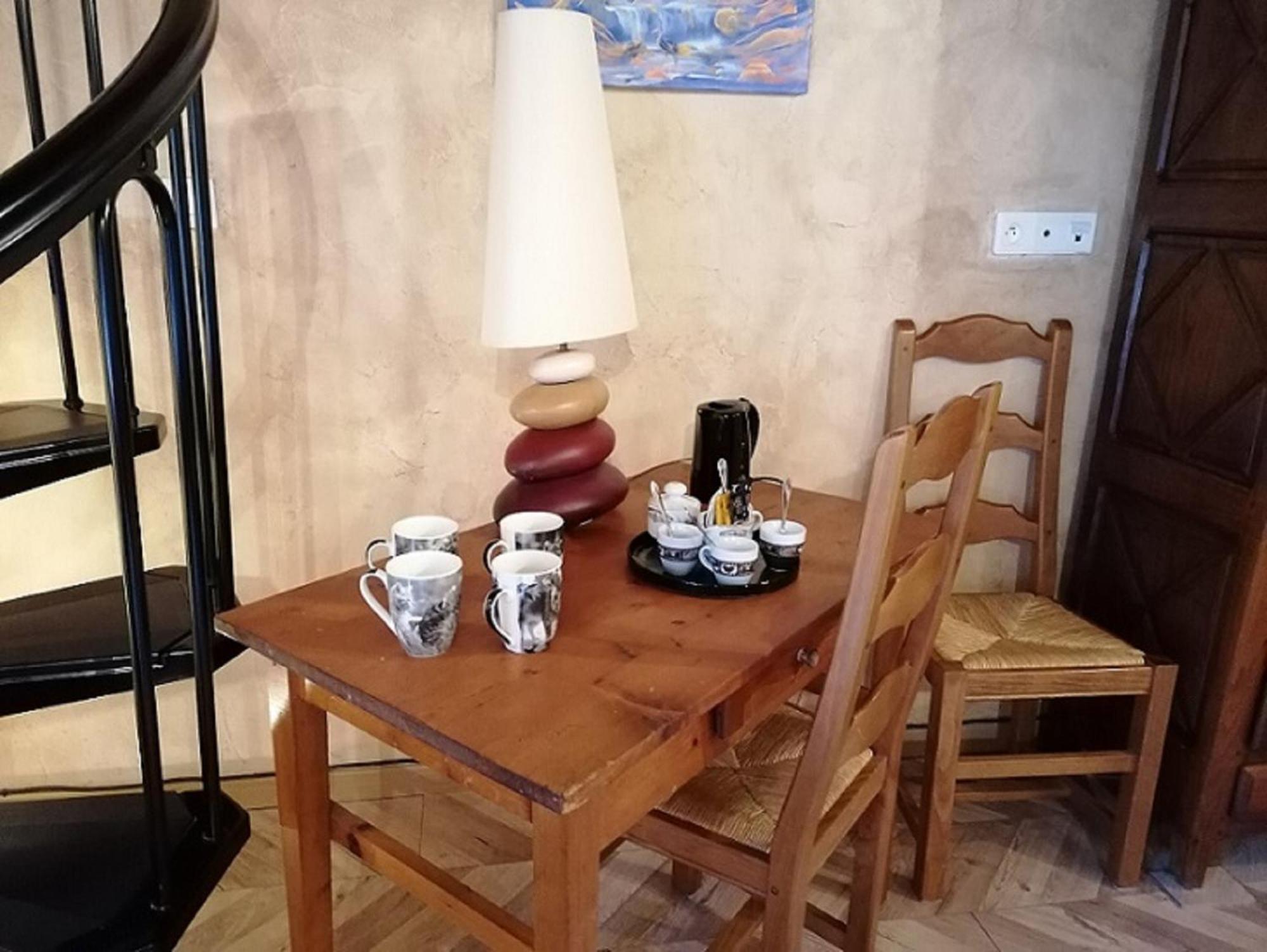 Le Cocon Du Vivarais Rochepaule Ruang foto